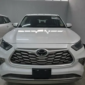 Toyota Highlander 2022