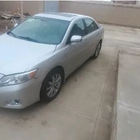 Toyota Camry 2010