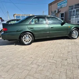 Toyota Camry 2001