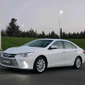 Toyota Camry 2016