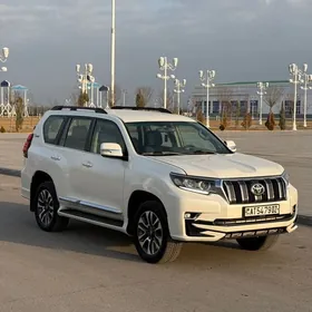 Toyota Land Cruiser Prado 2011