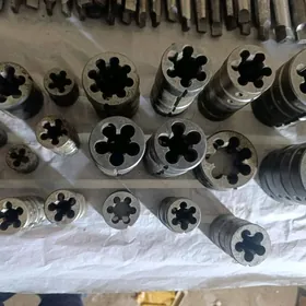 токарные инструменты