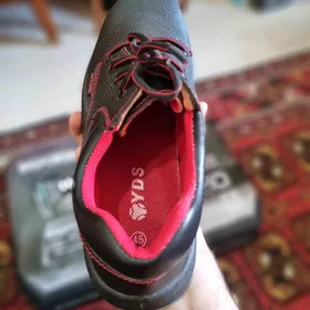 Рабочие ботинки