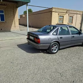 Opel Vectra 1992