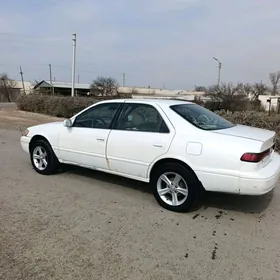 Toyota Camry 1999