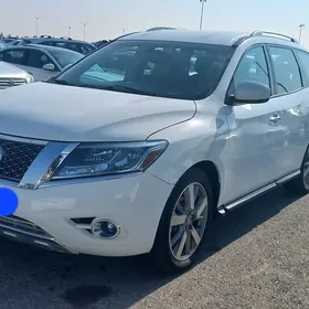 Nissan Pathfinder 2016