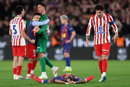 «Барселона» разгромила «Атлетико», но для выхода в финал Кубка Испании не хватило 1 гола