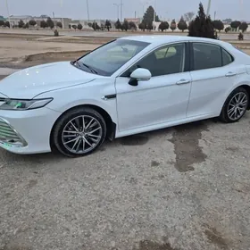 Toyota Camry 2022