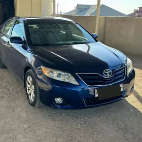 Toyota Camry 2011