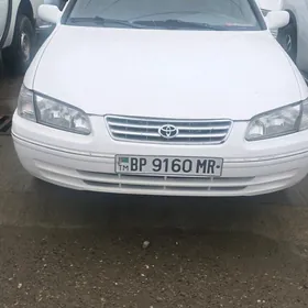 Toyota Camry 1999