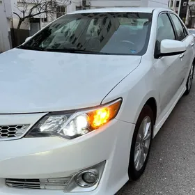 Toyota Camry 2012