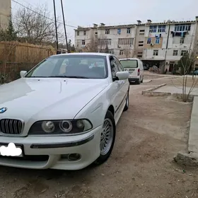 BMW E39 2003