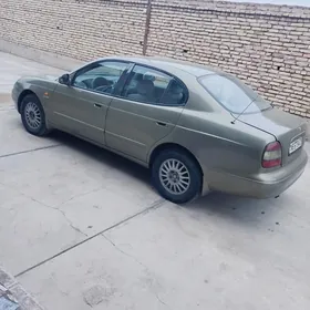 Daewoo Leganza 1998