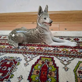 Статуэтки Фарфоровый