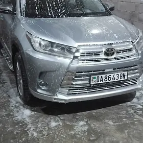 Toyota Highlander 2015