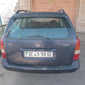 Opel Astra 1998