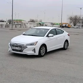 Hyundai Elantra 2020