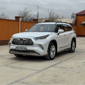 Toyota Highlander 2023