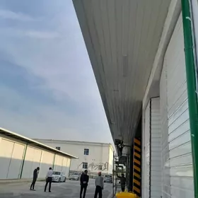 Tayota Angar için boş yer bar.