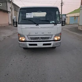 Mitsubishi Canter 2025