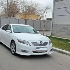 Toyota Camry 2010