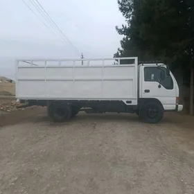 Mitsubishi Canter 2000