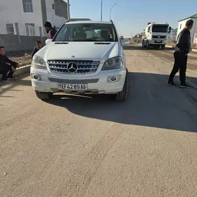 Mercedes-Benz ML350 2008