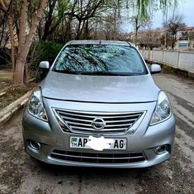Nissan Sunny 2012