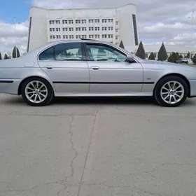 BMW 530 2003