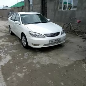 Toyota Camry 2005
