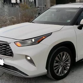 Toyota Highlander 2021