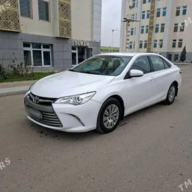 Toyota Camry 2017