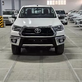 Toyota Hilux 2026