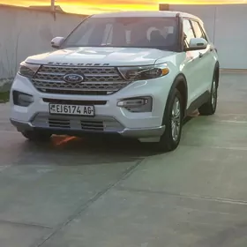 Ford Explorer 2022