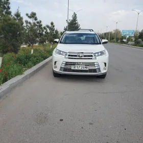 Toyota Highlander 2017