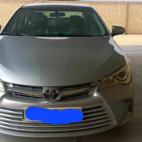 Toyota Camry 2017