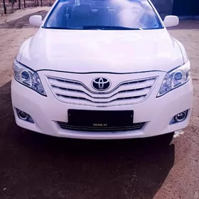 Toyota Camry 2011