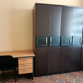 Hayrat markediň yany