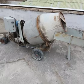 Beton garylyan meşalka