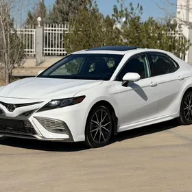 Toyota Camry 2023
