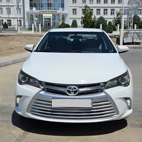 Toyota Camry 2016