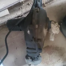 Передний мост X5 E 53