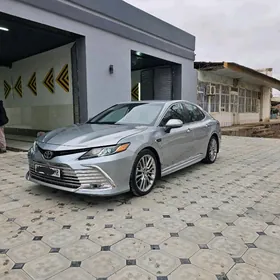 Toyota Camry 2022