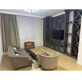 Elitka Olimpiyskiy 3-komnat