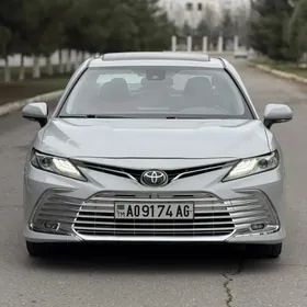 Toyota Camry 2022
