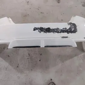 kemriň yzky bamperi