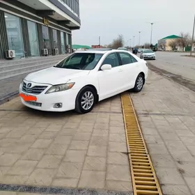 Toyota Camry 2011