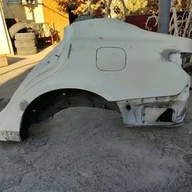 lexusyñ çep krlosy