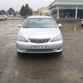 Toyota Camry 2004