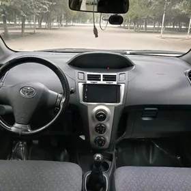 Toyota Yaris 2008